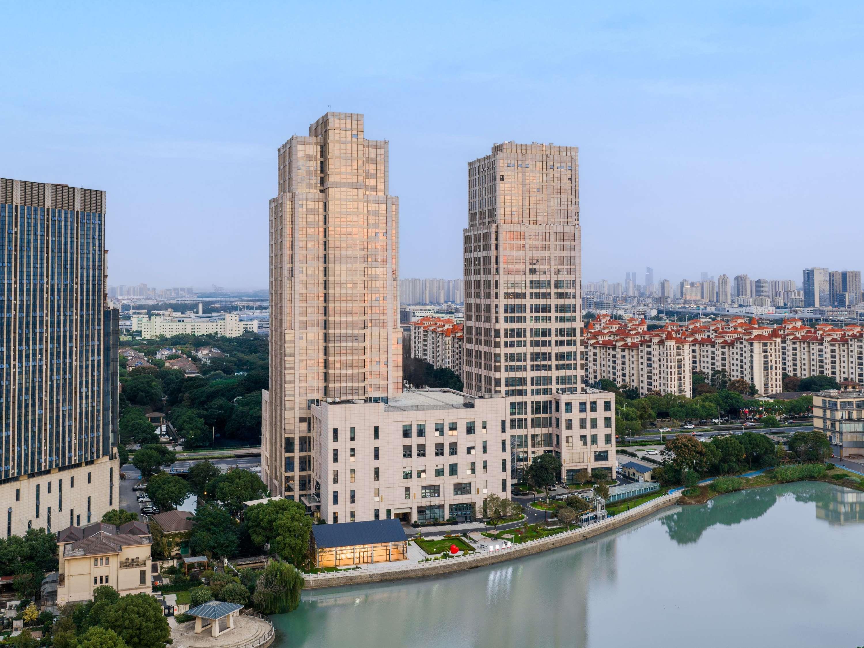 Grand Mercure Wuxi Huishan in Wuxi, People's Republic of China