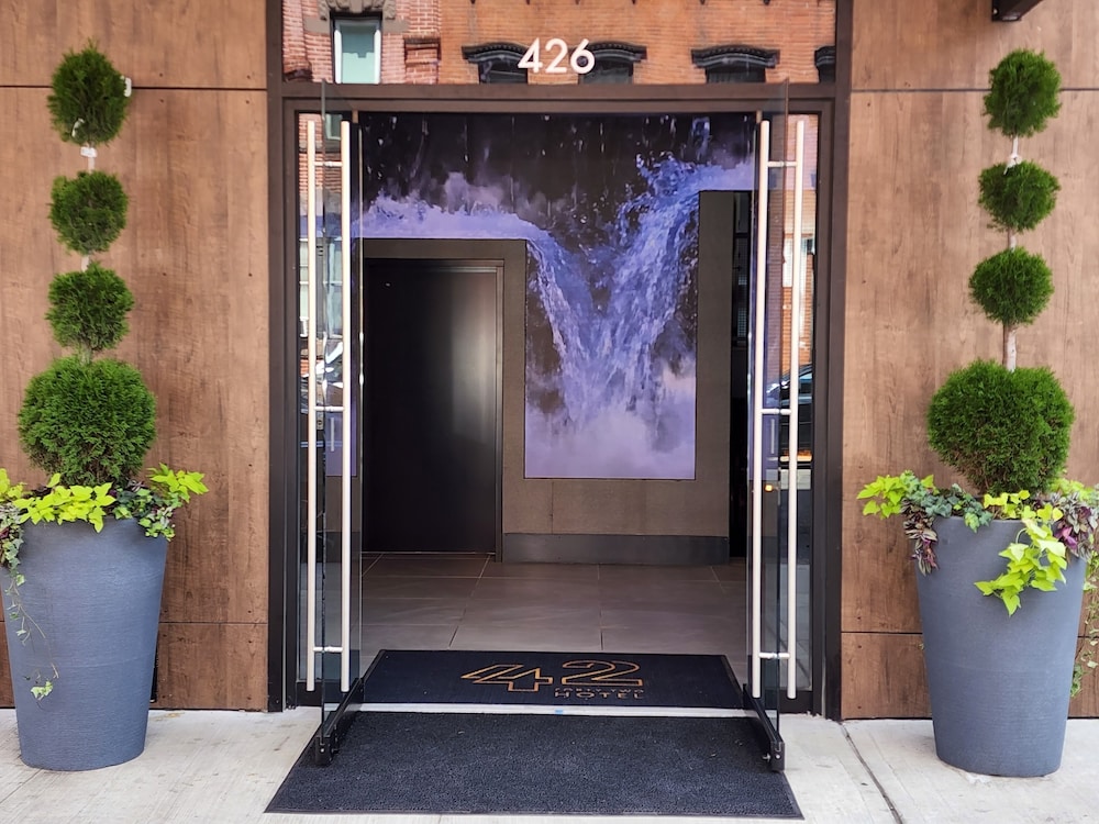 42 Hotel - photo 24