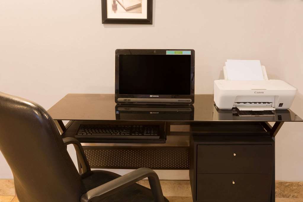 Days Inn by Wyndham Tiffin - photo 15