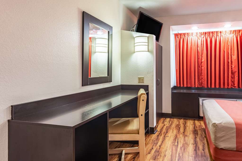 Motel 6 Chattanooga Downtown - photo 14