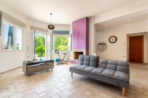 Teachers' House — 4-Star Luxury Hotel in Potamos, Greece