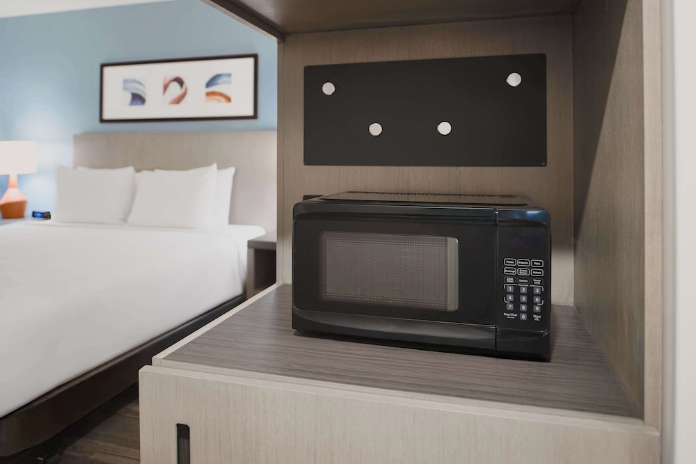 Hyatt House Auburn Hills Detroit - photo 20