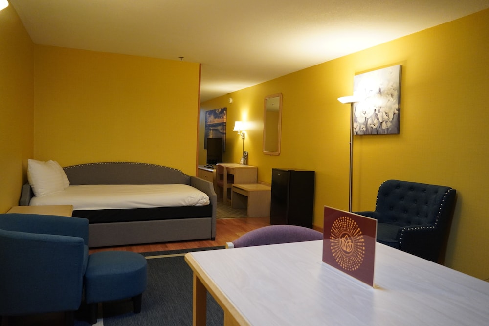 Timberland Inn & Suites - photo 55