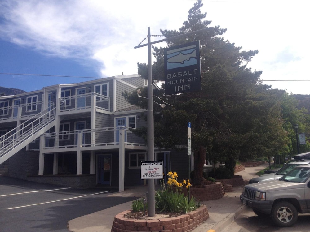 Basalt Mountain Inn - photo 25