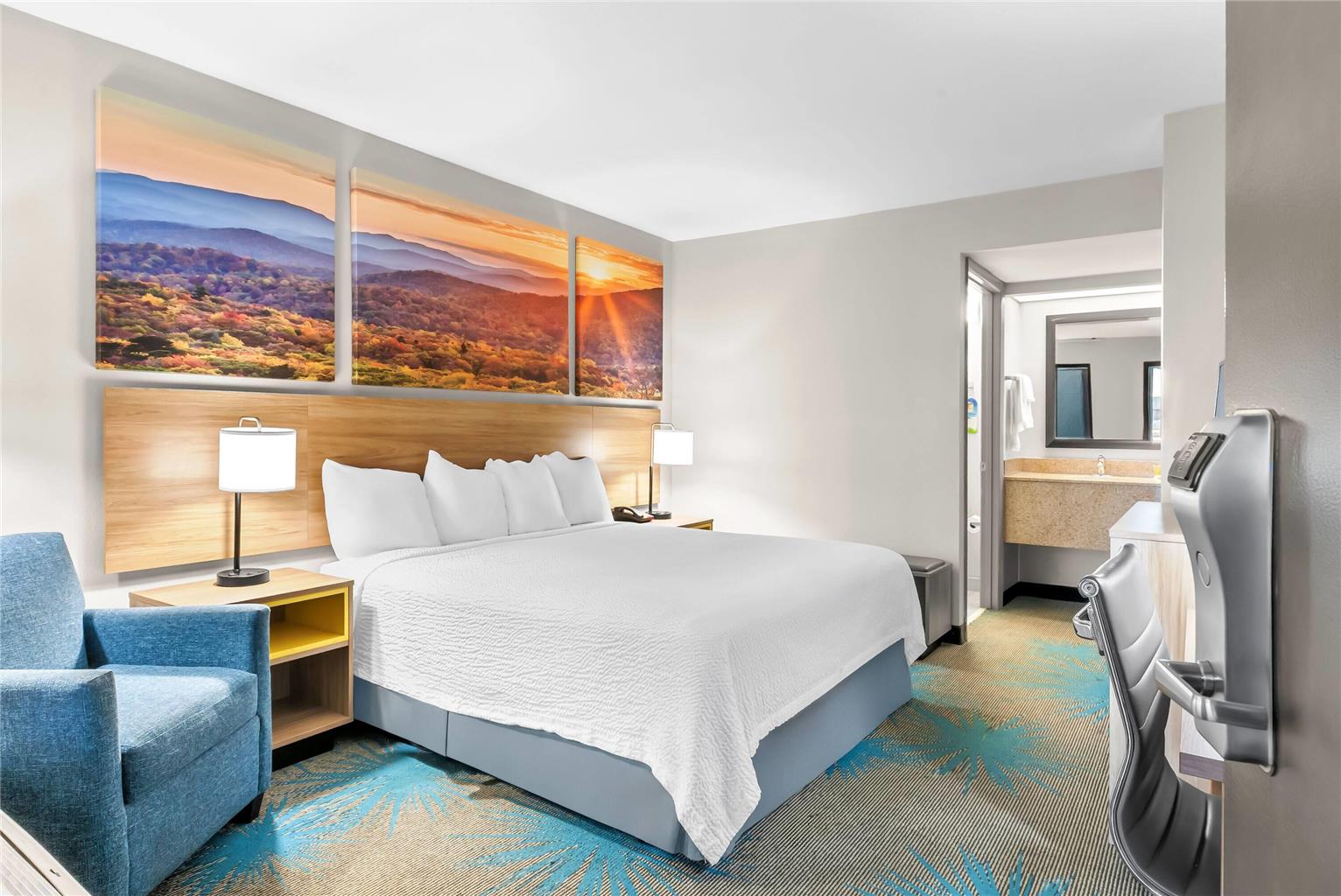 Days Inn by Wyndham Saint Pauls - photo 23