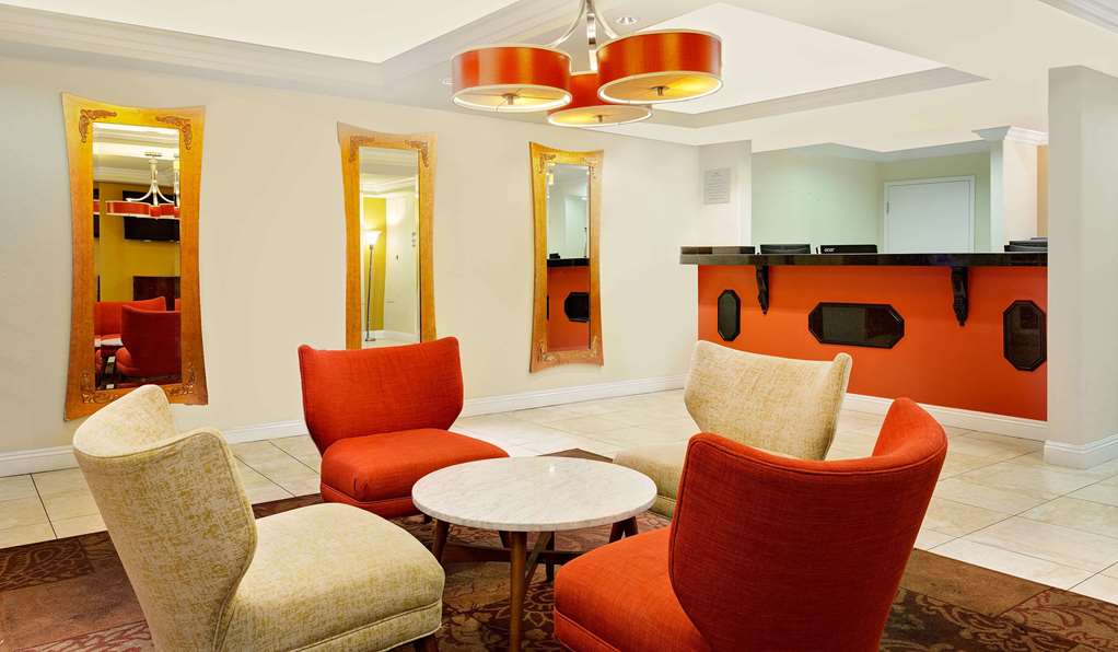 Howard Johnson by Wyndham Las Vegas near the Strip - photo 2