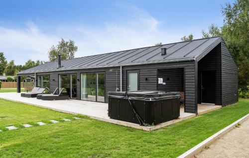 Amazing Home In Væggerløse With Sauna — 5-Star Luxury Hotel in None, Denmark