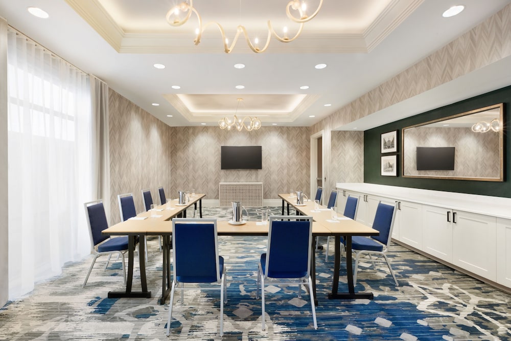 Embassy Suites by Hilton Wilmington Riverfront - photo 39