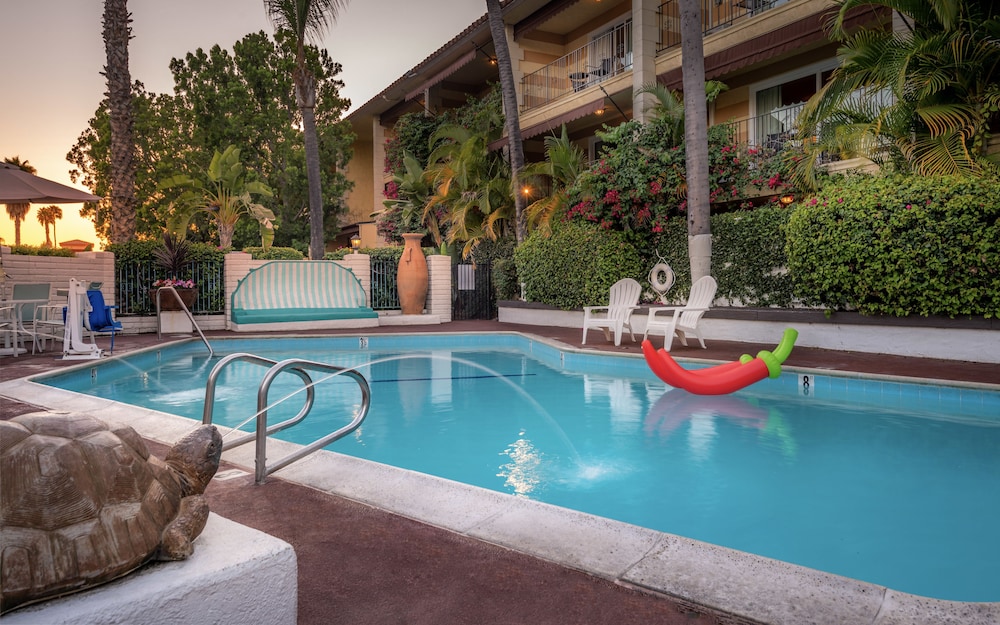 Hotel Pepper Tree Boutique Kitchen Studios Anaheim - featured photo