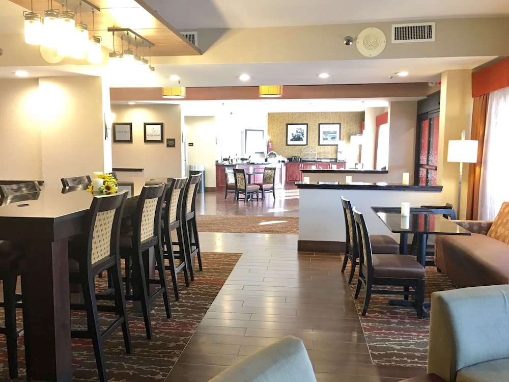 Hampton Inn Sevierville - photo 42