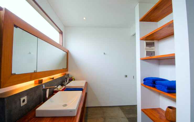 The Grove Villa Bumbak — 4-Star Luxury Hotel in Kerobokan, Indonesia