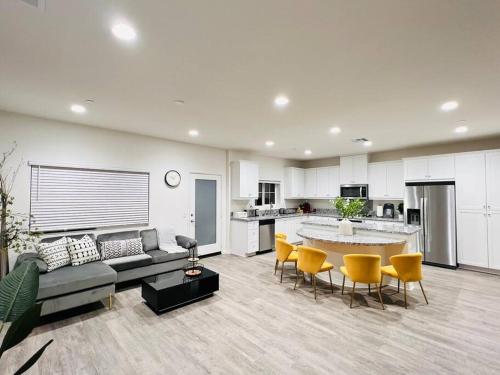 Up to 25 OFF New Built for Ideal Extended Stay — 4-Star Luxury Hotel in Fontana, United States