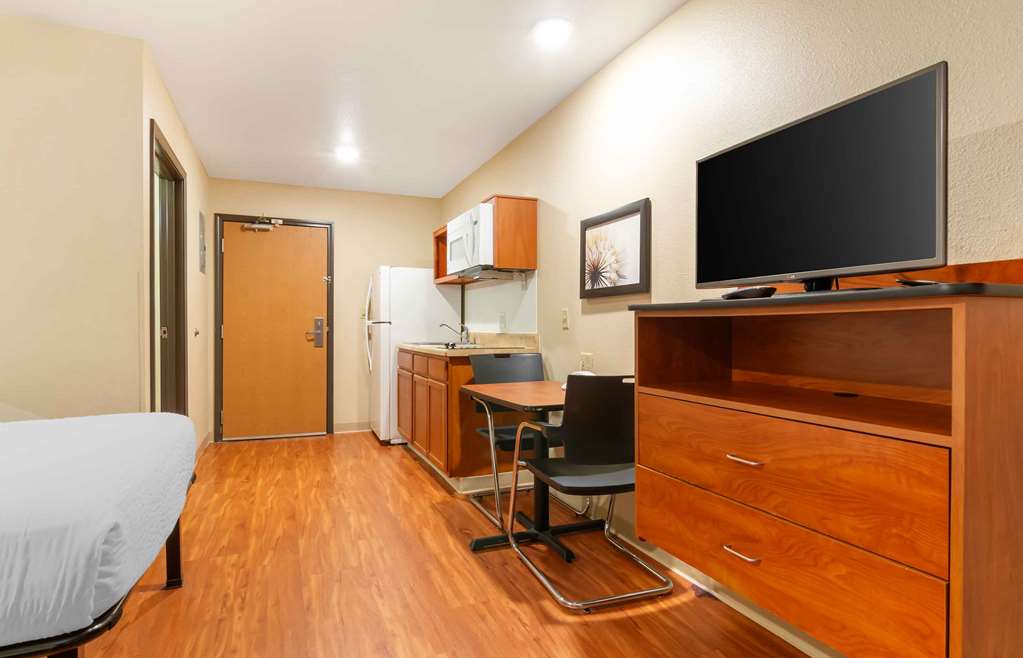 Extended Stay America Select Suites Kansas City Stadium - photo 7
