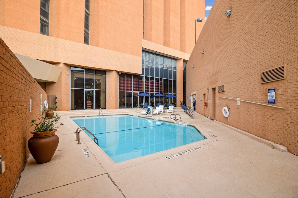 Crowne Plaza Houston Med Ctr Galleria Area by IHG - photo 45