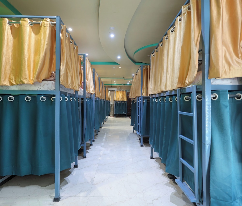 Laxmi Dormitory 2 mins walk from Prem Mandir — Vrindavan — photo 2