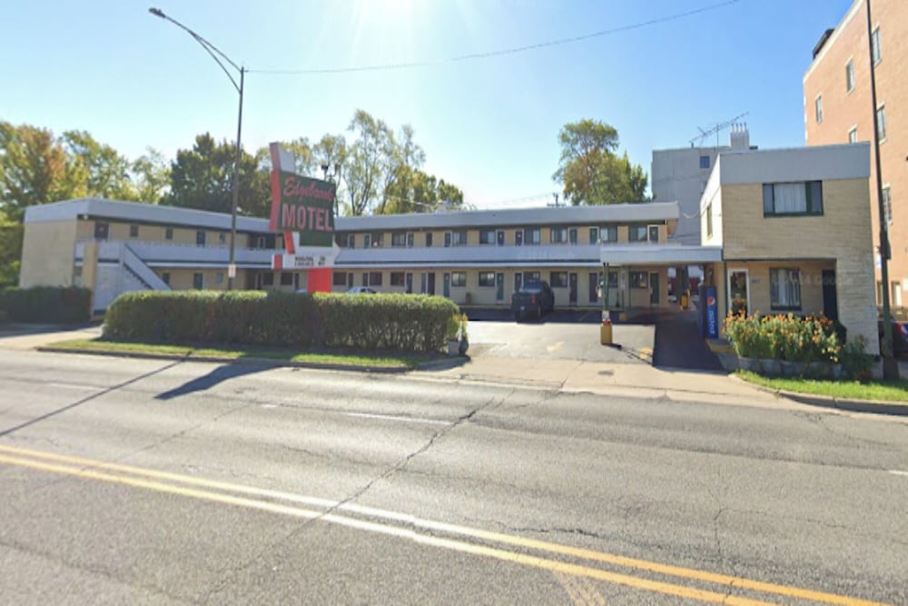 Motel Edgebrook Chicago North Shore by OYO - featured photo