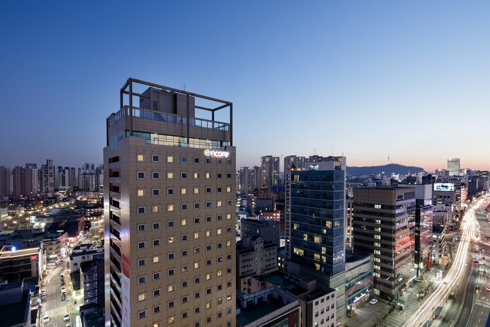Mangrove Sinseol - carbon neutral hotel in Seoul