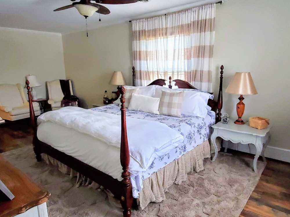 The Claiborne Bed and Breakfast - photo 9