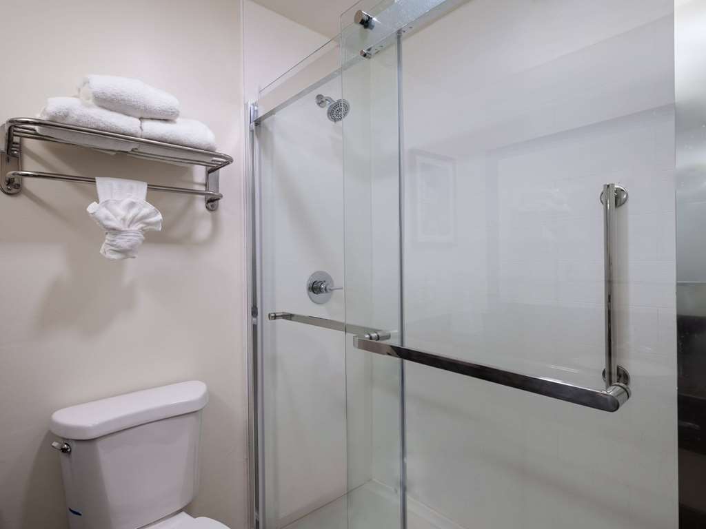 Ramada by Wyndham San Diego Poway Miramar - photo 26