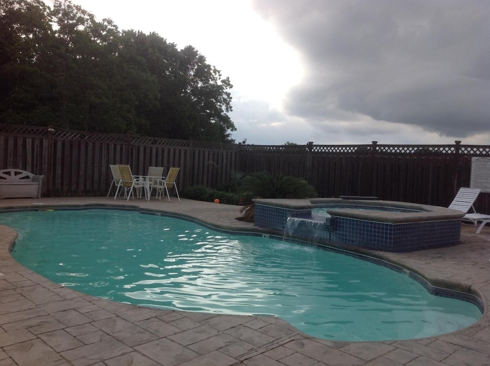 L'acadie Inn & Rv Park - photo 11