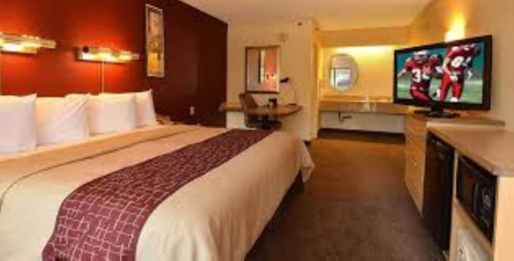 Red Roof Inn San Dimas Fairplex - photo 8