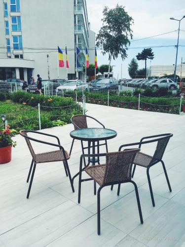 Hotel Carmen Azzuro — Mangalia — photo 5