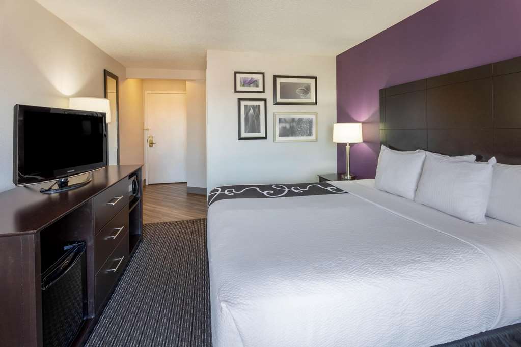 La Quinta Inn & Suites by Wyndham Minneapolis Bloomington W - photo 33