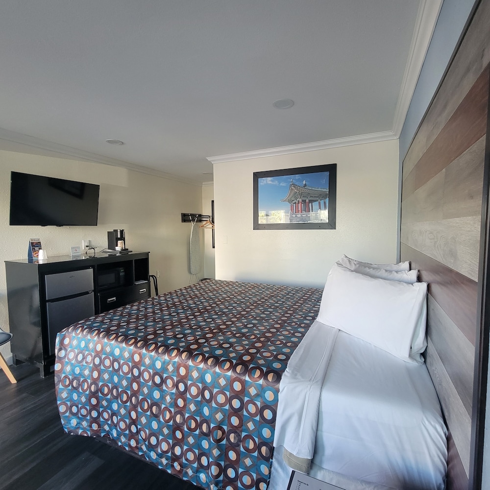 The Guest Harbor Inn Port of Los Angeles San Pedro - photo 17