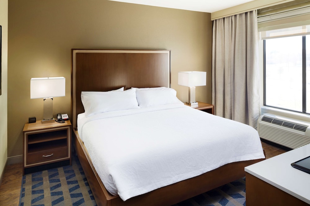 Hilton Garden Inn Longview - photo 22