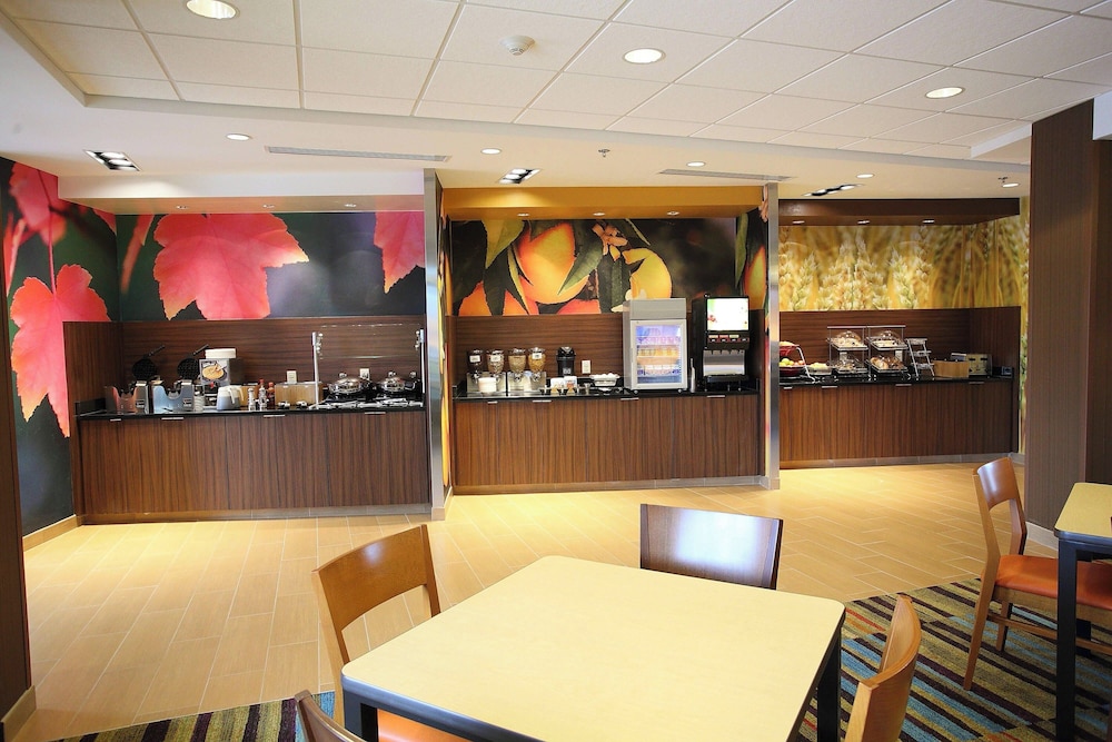 Fairfield Inn & Suites East Grand Forks - photo 22