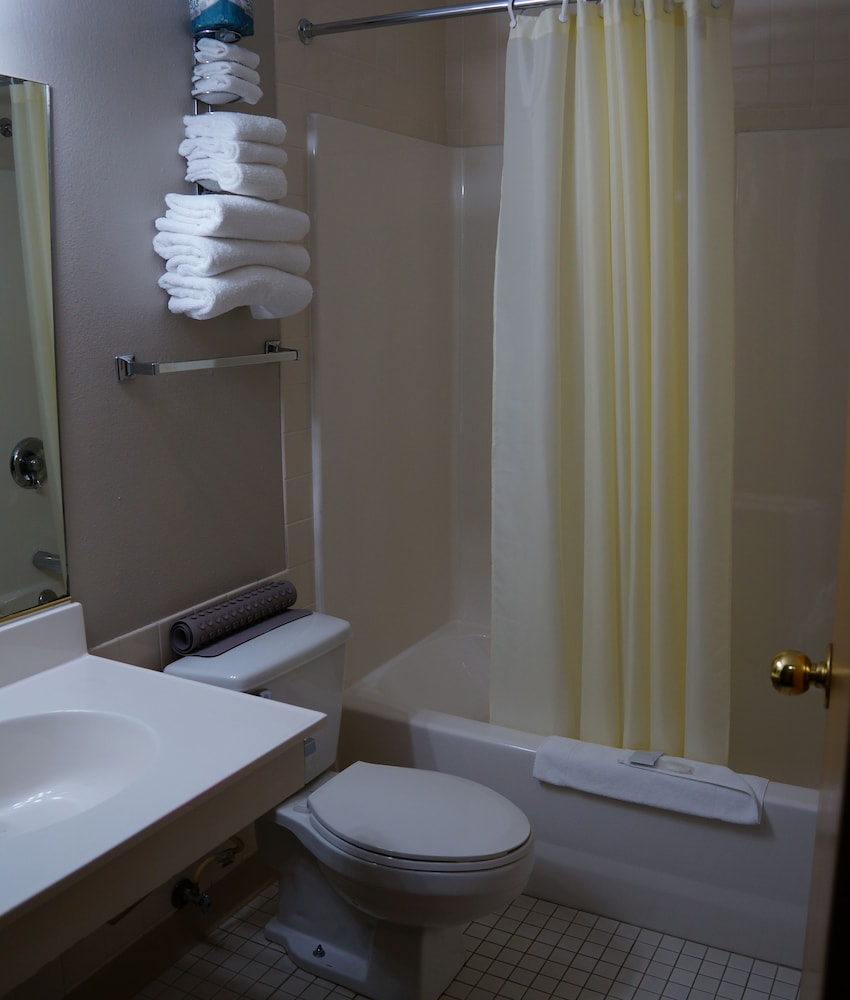Fort Randall Casino Hotel - photo 32