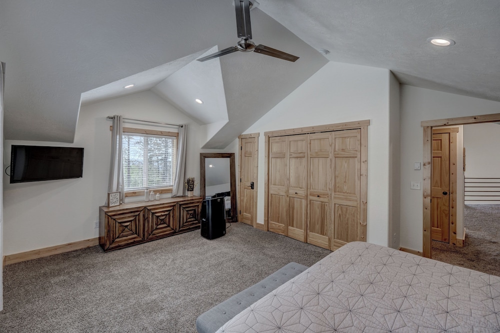 Little Hope Chalet at Terry Peak Ski Resort - photo 8