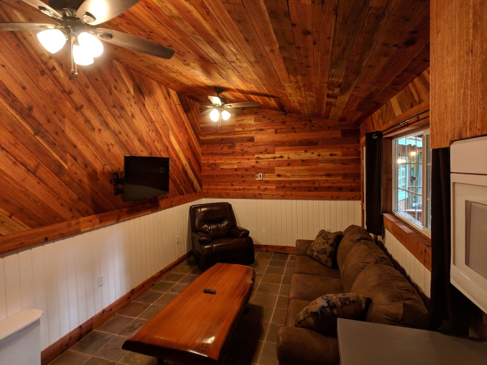Emerald Forest Cabins - photo 71