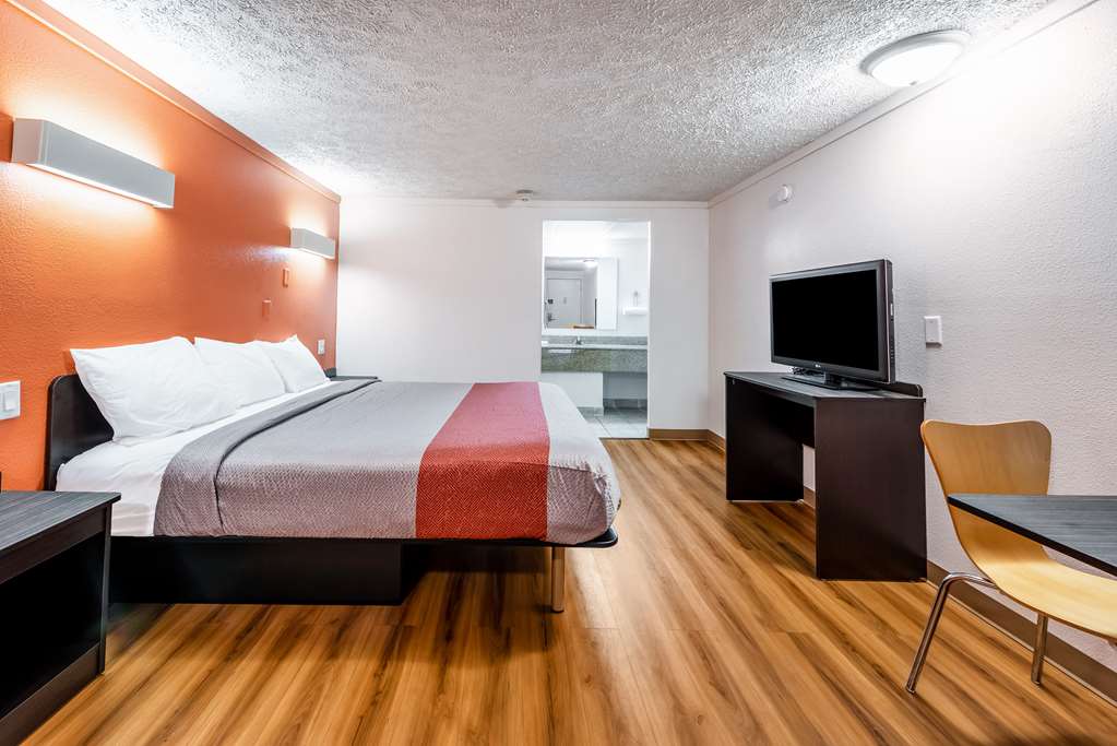 Motel 6 Mansfield OH - photo 8