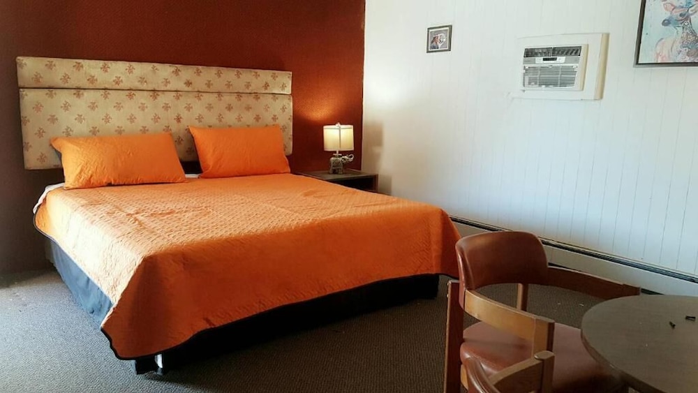 Golden Arrow Motel - photo 25