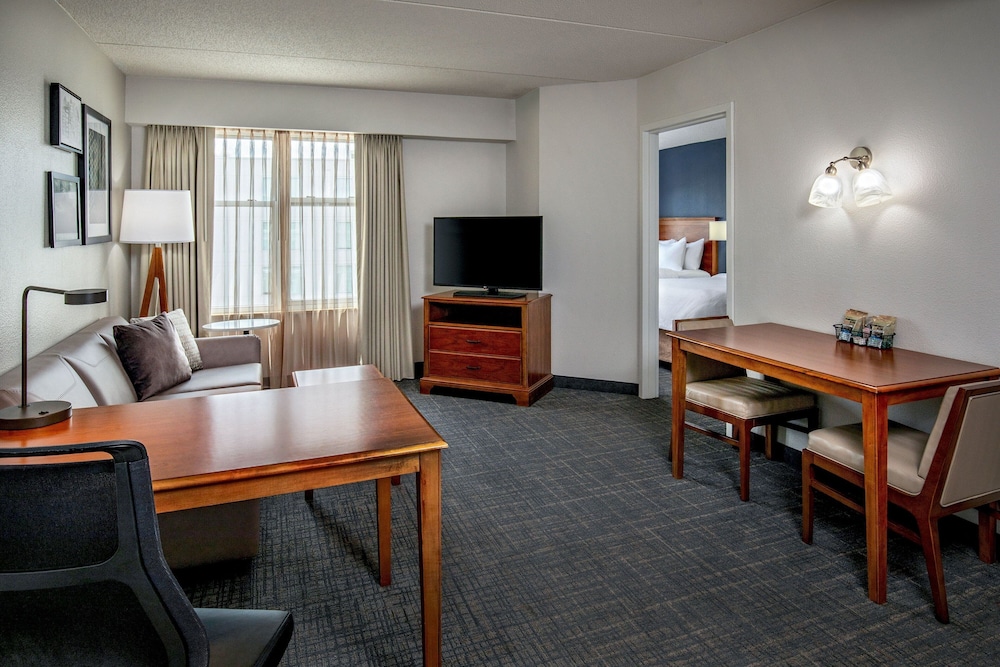 Residence Inn by Marriott Chesapeake Greenbrier - photo 13