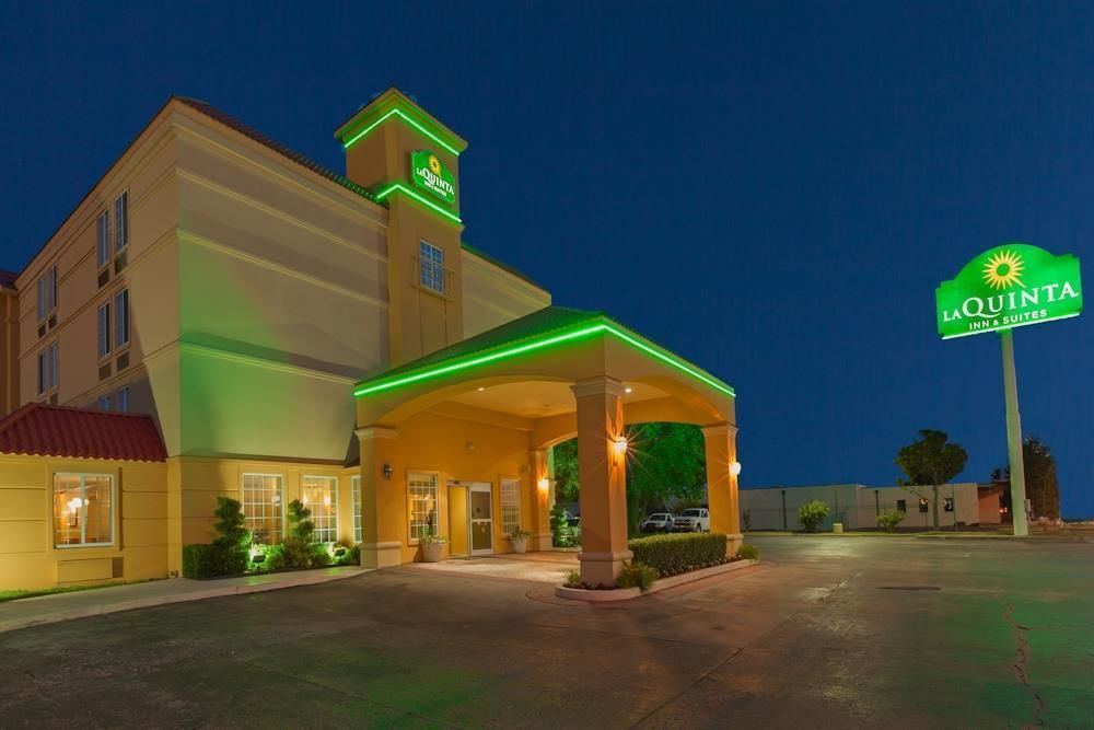 La Quinta Inn & Suites Tulsa Central in Tulsa, United States