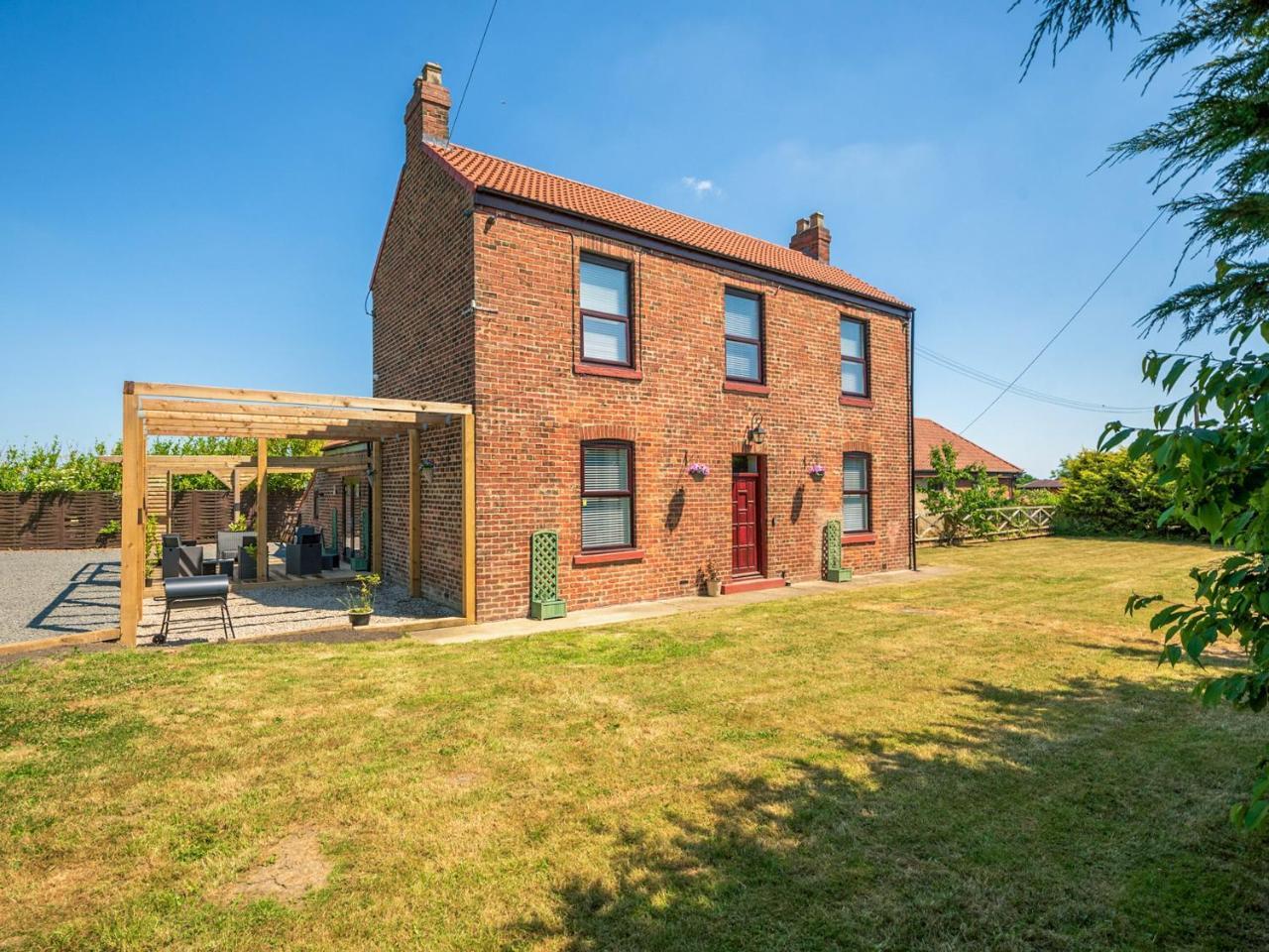 Ashtree Farmhouse — 5-Star Luxury Hotel in Durham, United Kingdom