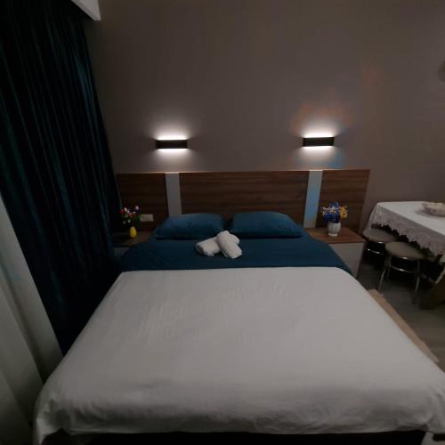 Crystal Wood Apartment 213