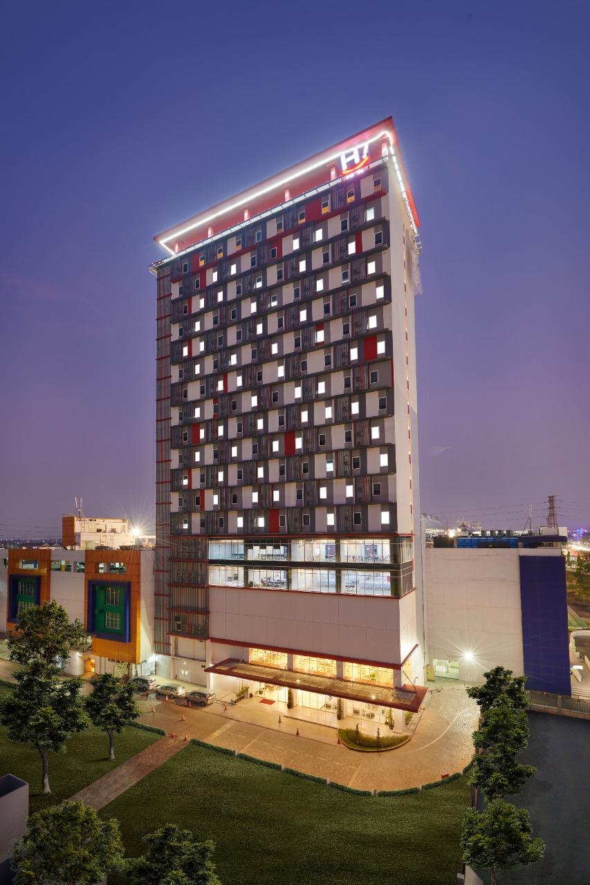 H Hotel Senen - last minute hotel in Jakarta