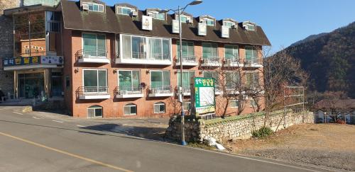 Bandal Book & Stay in Sokcho, South Korea