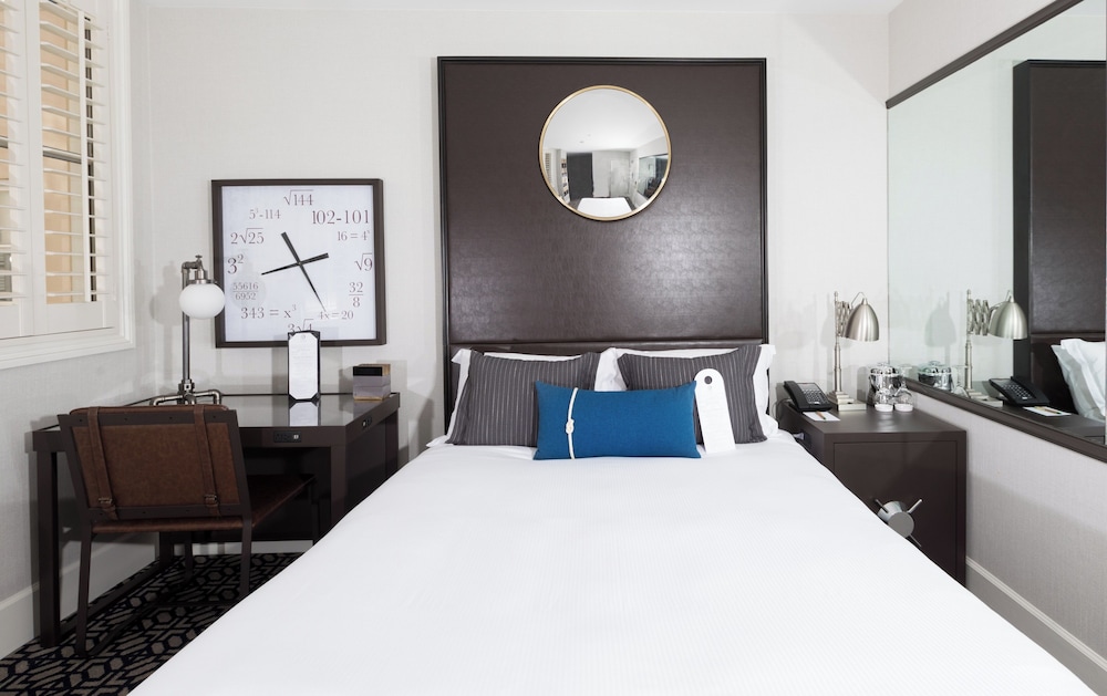 Harbor Court Hotel - photo 10