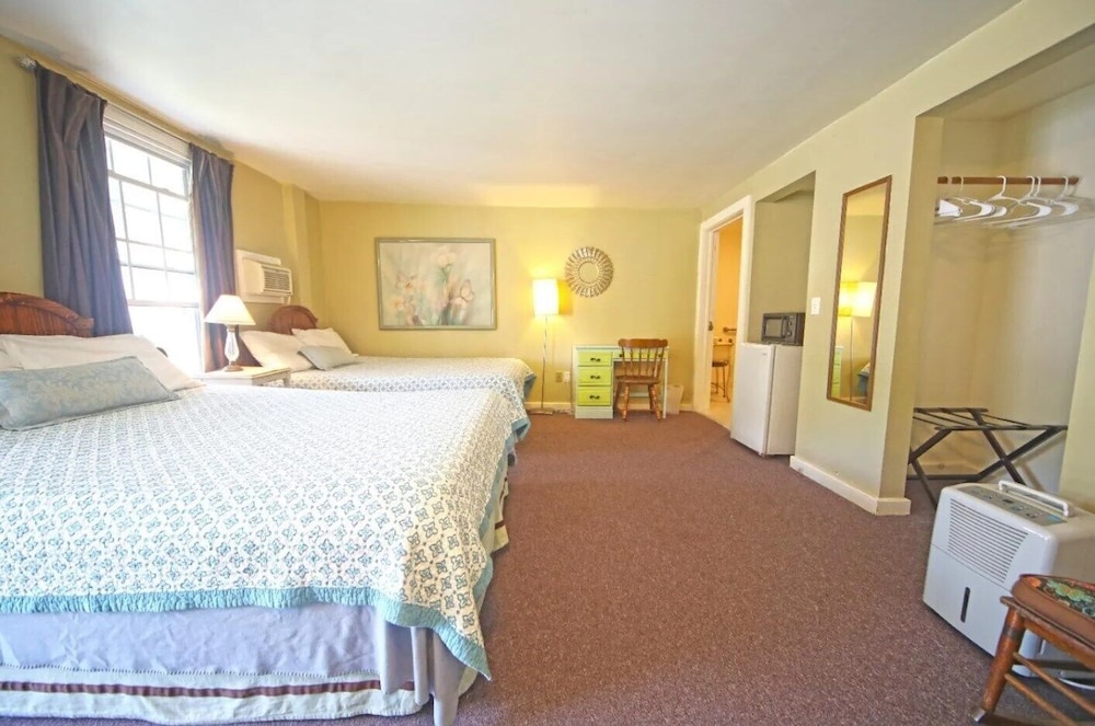 The Hayden Creek Inn - photo 10