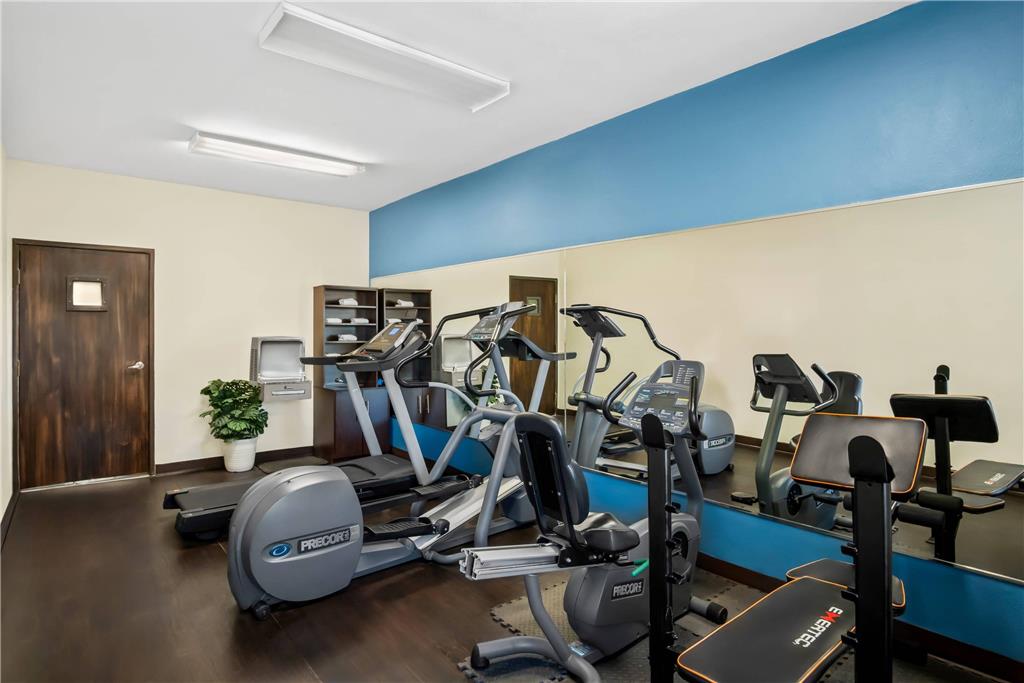 Quality Suites Irving Las Colinas - photo 25