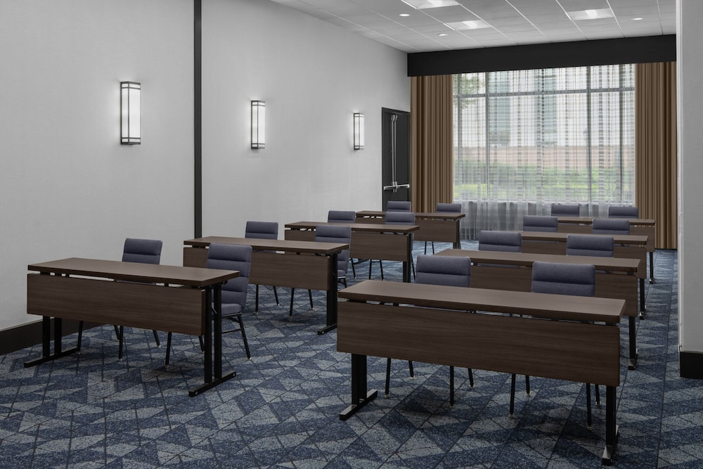 Courtyard by Marriott Pittsburgh University Center - photo 37