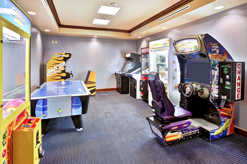 Hampton Inn & Suites Cape Cod West Yarmouth - photo 40