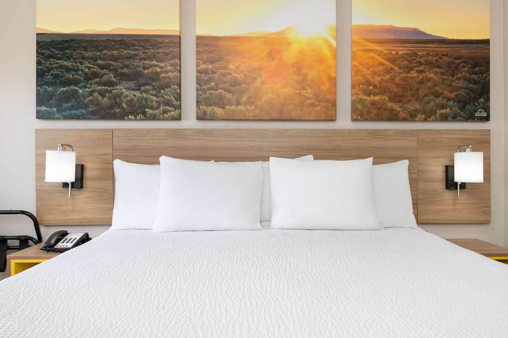Days Inn by Wyndham Wichita Falls - photo 14