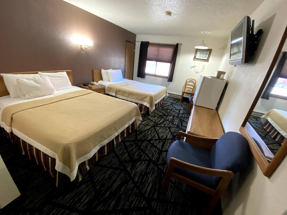 Woodlands Inn & Suites - featured photo