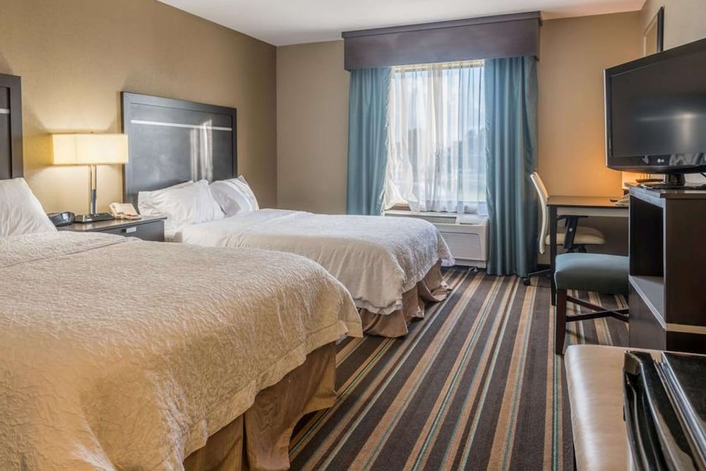 Hampton Inn New Albany - photo 11