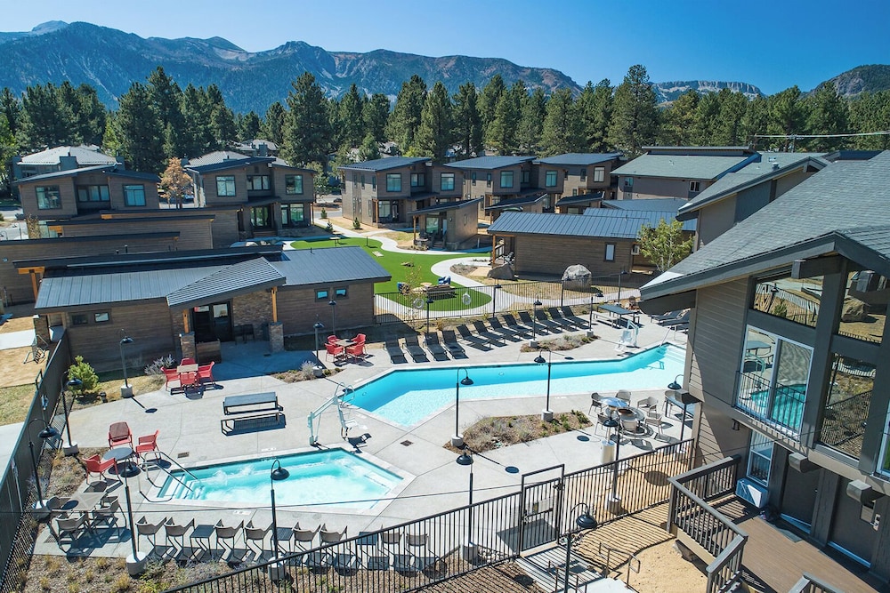 Outbound Mammoth in Mammoth Lakes, United States